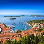 And Town Gate Hvar 흐바르