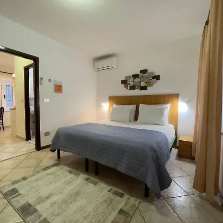Apartment And Town Gate Hvar