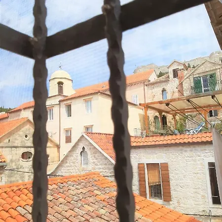 And Town Gate Hvar Daire